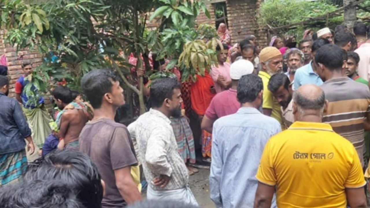বাগেরহাটে একই পরিবারের ৩ জনের গলিত লাশ উদ্ধার 