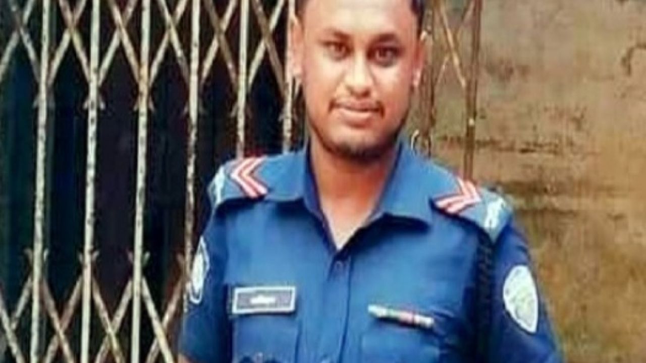 চট্টগ্রামে পুলিশ সদস্যের মরদেহ উদ্ধার, স্ত্রীর অবস্থা আশঙ্কাজনক