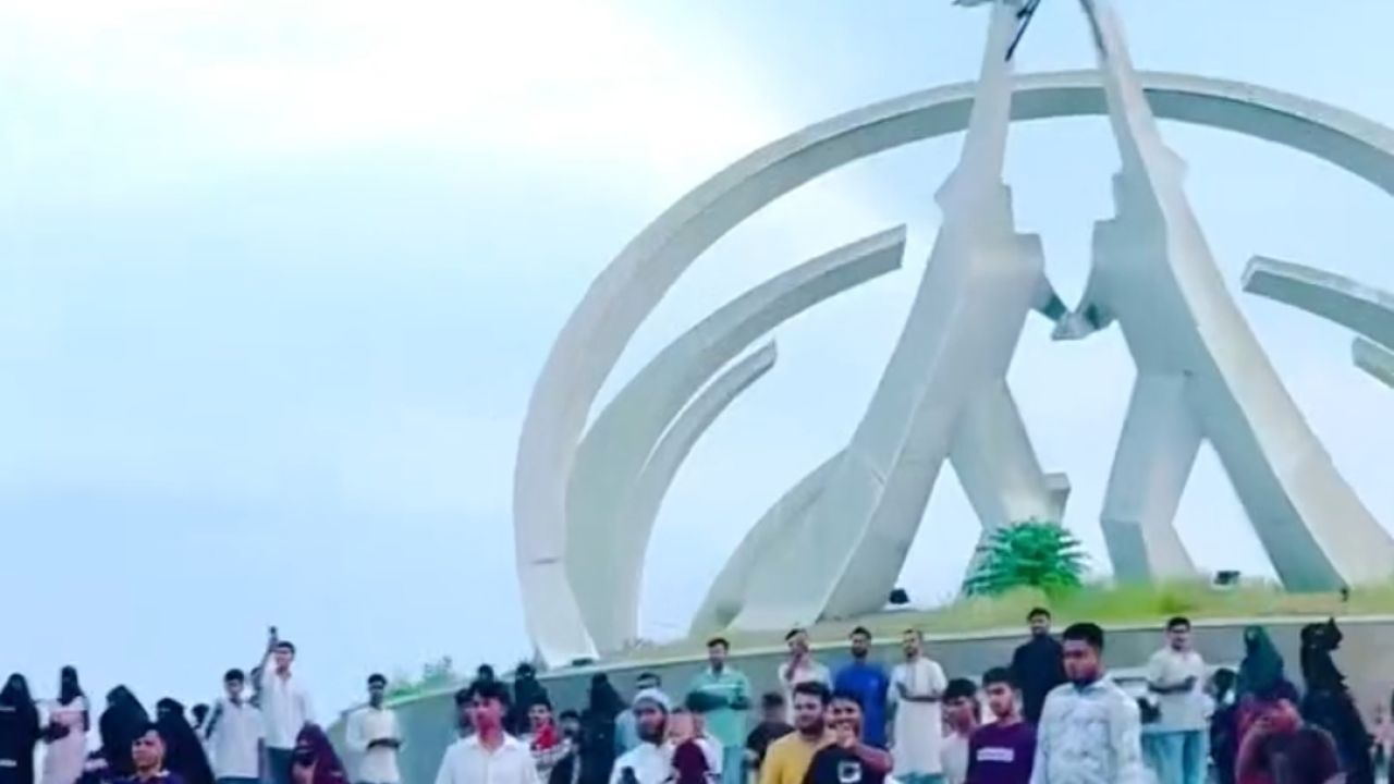 চরম নিরাপত্তাহীনতায় ব্রাহ্মণবাড়ীয়ার আশুগঞ্জে মৈত্রী স্তম্ভ 
