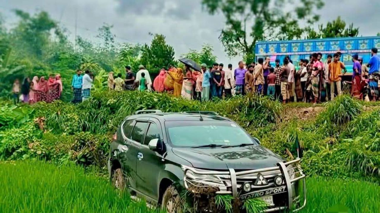 জনপ্রশাসন প্রতিমন্ত্রীর গাড়ি দুর্ঘটনায় বগুড়ায় আহত ১
