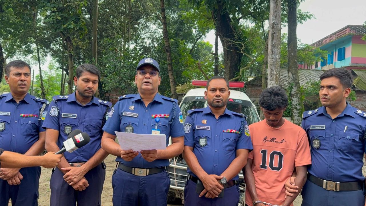 ত্রিশালে পথচারীর মৃত্যুর ১২ ঘণ্টার মধ্যেই চালক গ্রেফতার 