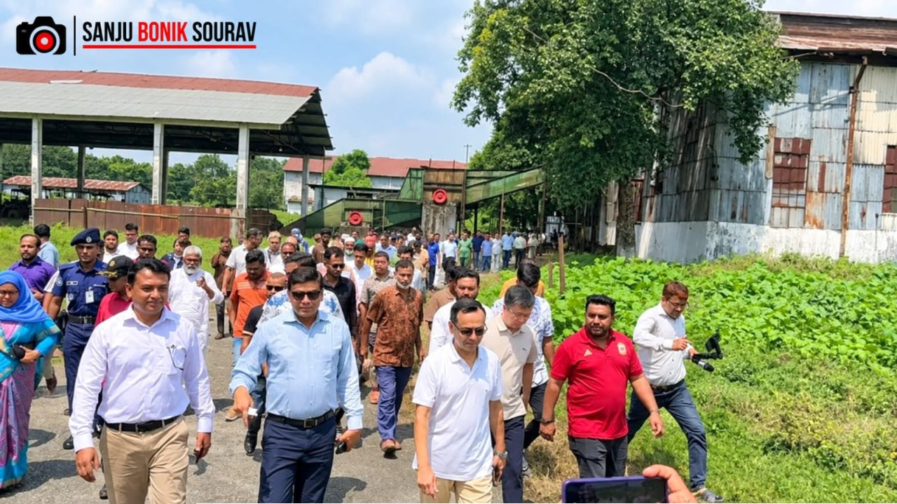 পঞ্চগড় সুগার মিল পরিদর্শনে পানি সম্পদ প্রতিমন্ত্রী ফরহাদ হোসেন আজাদ এমপি 