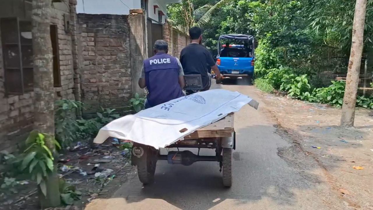 মাদারীপুরে যৌতুকের টাকা না পেয়ে গৃহবধূকে শ্বাসরোধে হত্যার অভিযোগ 