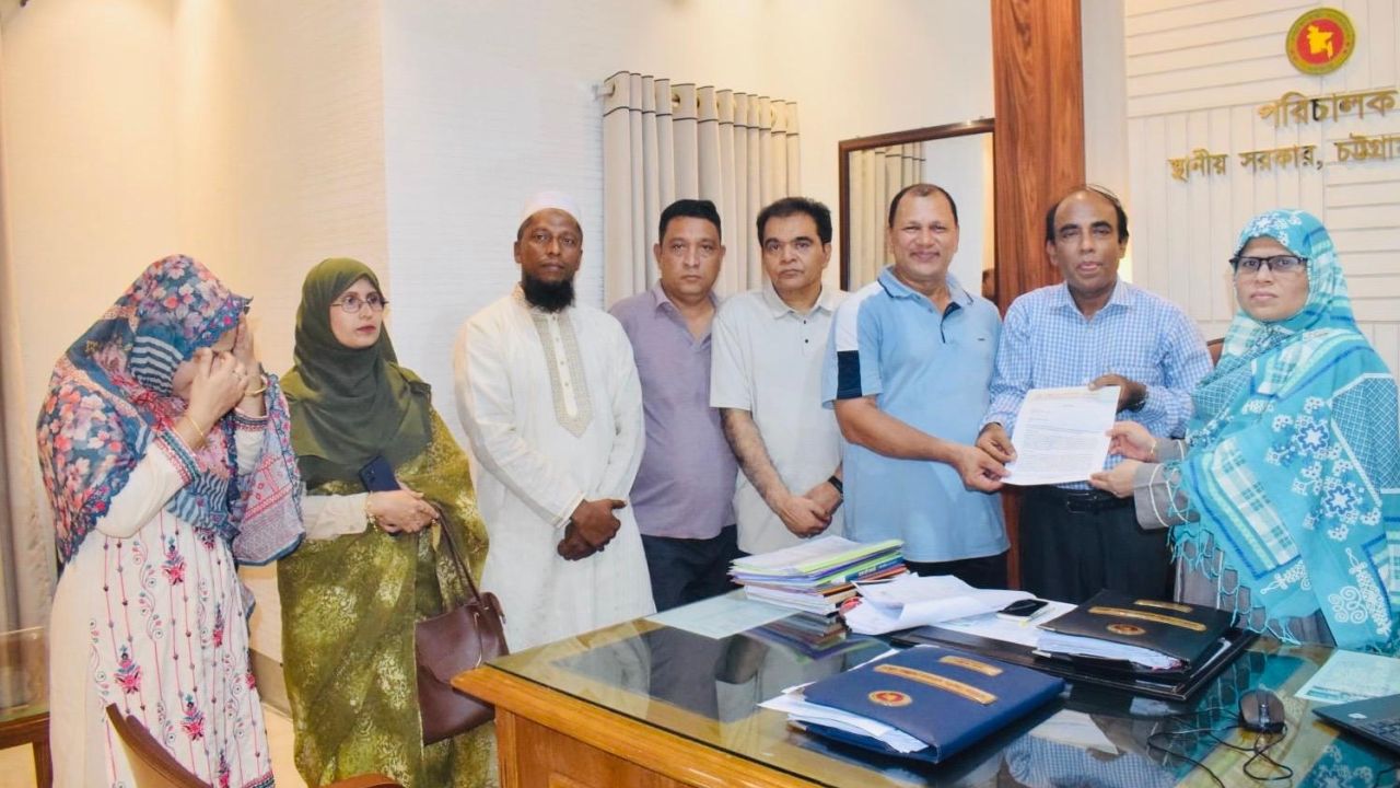 কালুরঘাট সেতু নির্মাণ দ্রুত শুরুর দাবিতে প্রধানমন্ত্রীর কাছে নাগরিক ফোরামের স্মারকলিপি 
