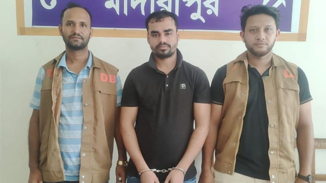 ৩০০ পিস ইয়াবাসহ ডাসারে তরুণ গ্রেপ্তার 