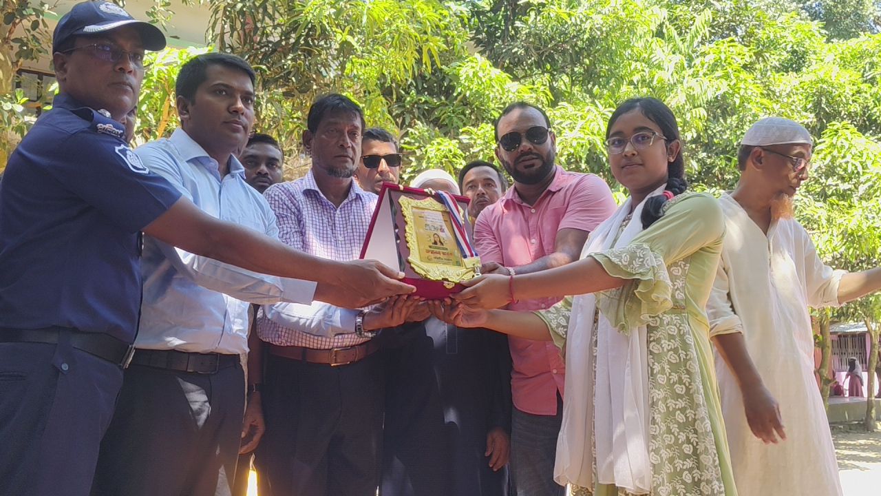 সরাইল পাইলট বালিকা উচ্চ বিদ্যালয়ে কৃতি শিক্ষার্থীদের জাঁকজমকপূর্ণ সংবর্ধনা,
