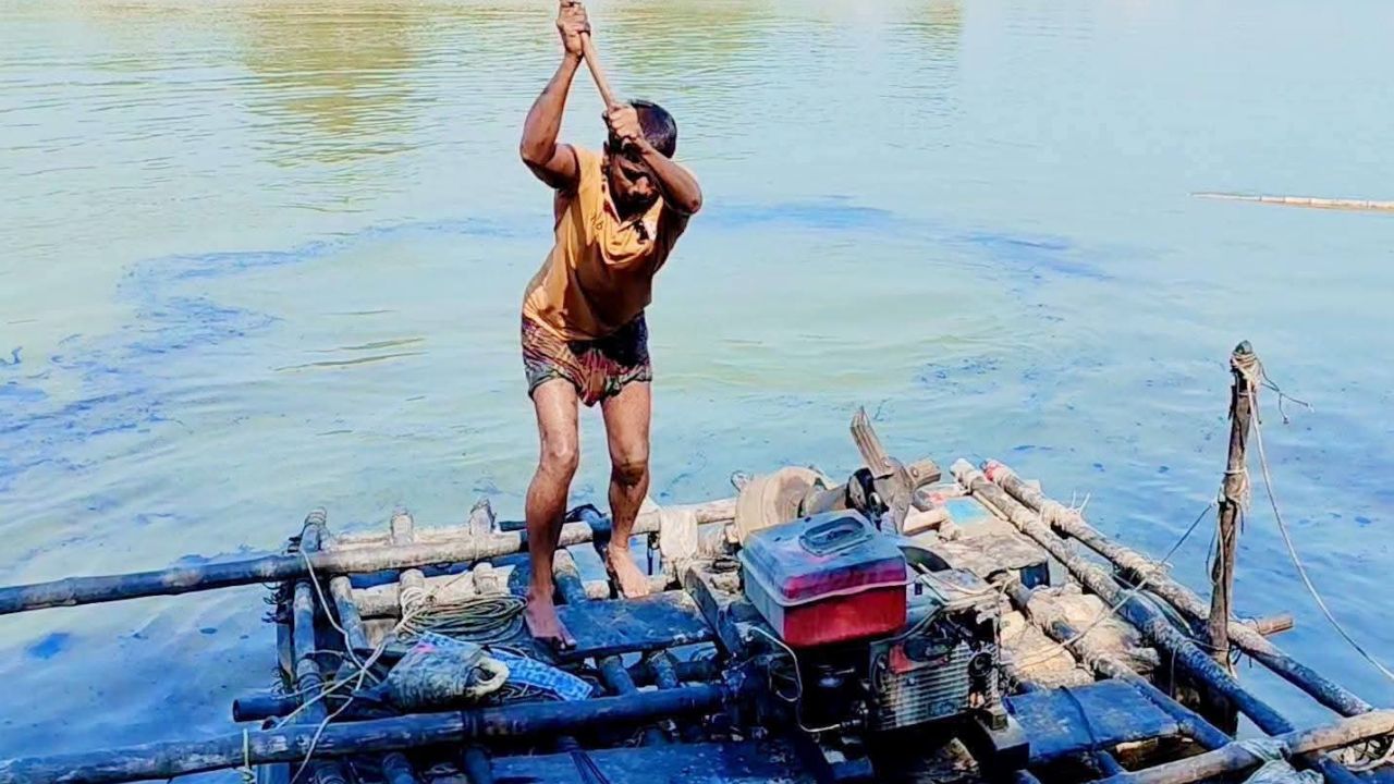 অবৈধ বালু উত্তোলনের বিরুদ্ধে গোবিন্দগঞ্জে প্রশাসনের কঠোর ব্যবস্থা 