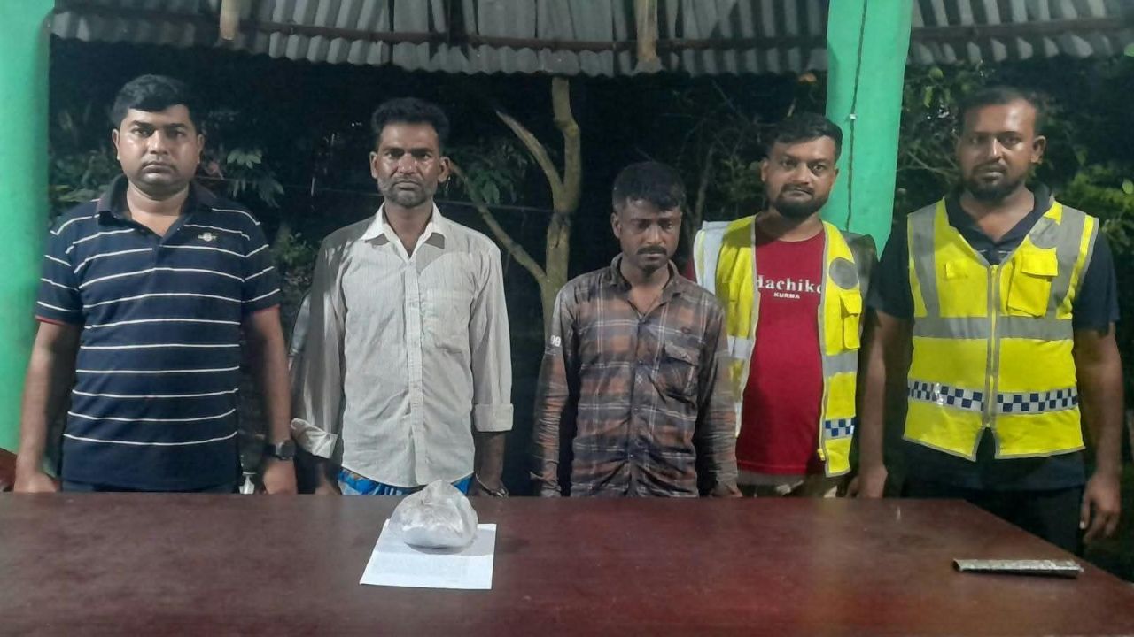 ১০০ গ্রাম গাঁজাসহ মণিরামপুরে দুইজন আটক