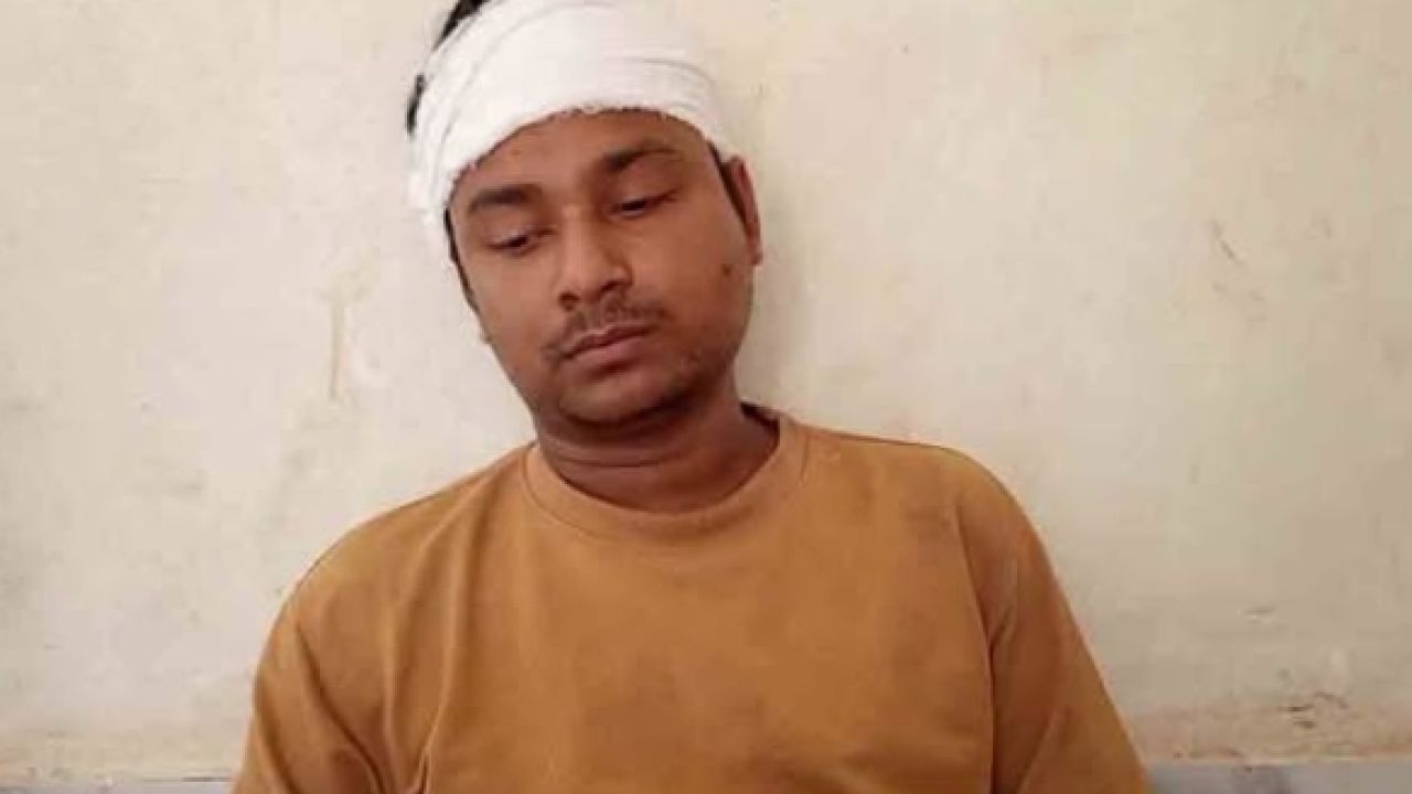 ইভটিজিং এর প্রতিবাদ করায় নেছারাবাদে ছাত্রদল নেতার উপরে হামলা 