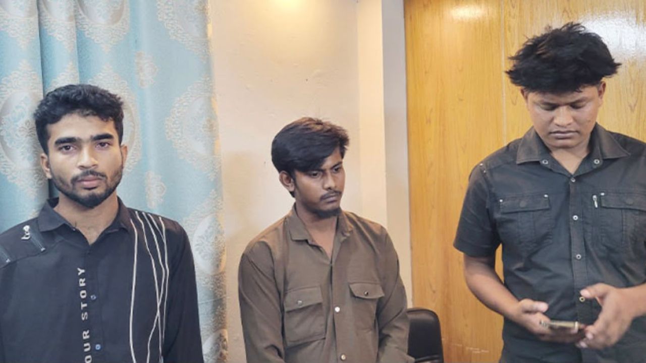 গোপালগঞ্জে বিশ্ববিদ্যালয় ছাত্রীকে উত্ত্যক্তের অভিযোগে তিন যুবক গ্রেপ্তার 