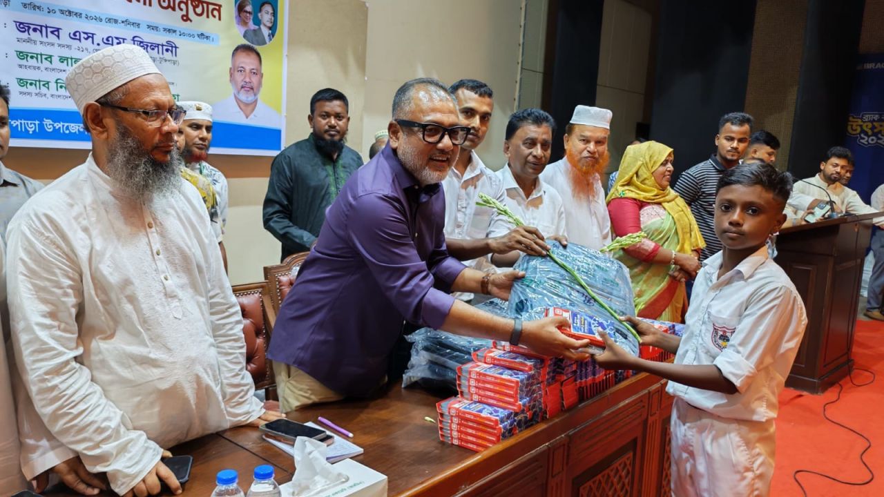 একটি রাষ্ট্রের পরামর্শে বিগত সরকার এ জাতিকে মেধাশূন্য করে দেয়ার ষড়যন্ত্রে লিপ্ত ছিল -এস এম জিলানী 