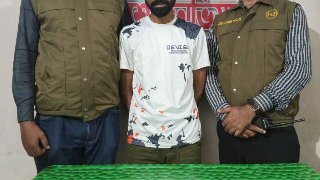 ট্যাপেন্টাডল, নগদ টাকা ও মোটরসাইকেলসহ ঠাকুরগাঁওয়ে গ্রেপ্তার ১ 