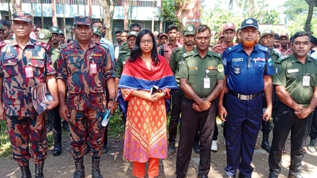 দুর্গাপূজায় পাঁচবিবিতে পুলিশ ও বিজিবির পাশাপাশি  নিরাপত্তায় থাকবেন ৫২৪ আনসার-ভিডিপির সদস্য 