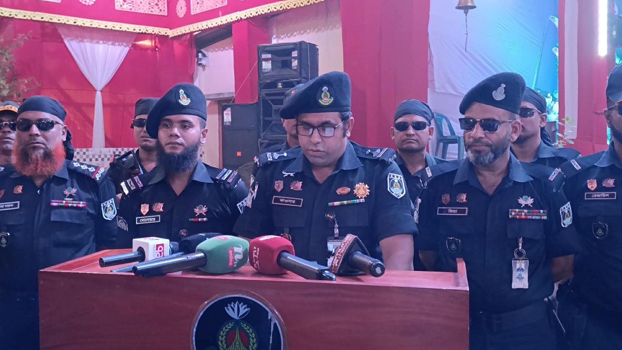 দুর্গাপূজায় নিরাপত্তায় ঠাকুরগাঁওয়ে সর্বোচ্চ সতর্কতায় থাকবে এসআরবি-১৩ 