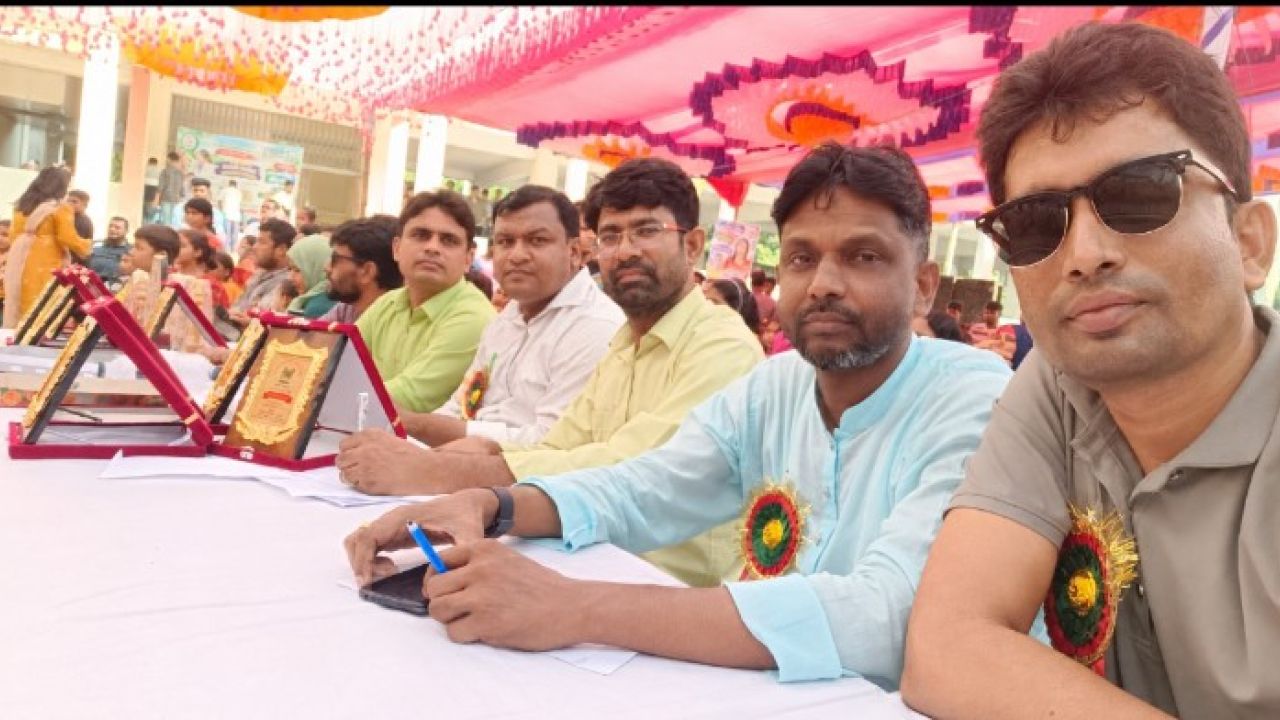 মুকসুদপুরে ১৫০ কৃতী ও গুণী ব্যক্তিকে সম্মাননা প্রদান 